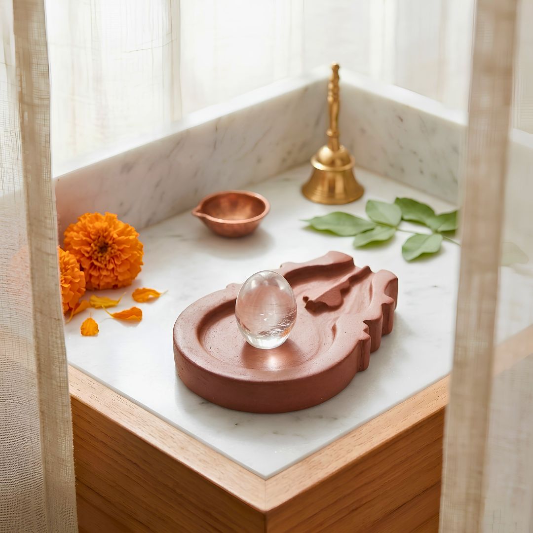 Natural Sphatik Shivling with Red Stone Jaladhari – For Pooja, Healing & Vastu